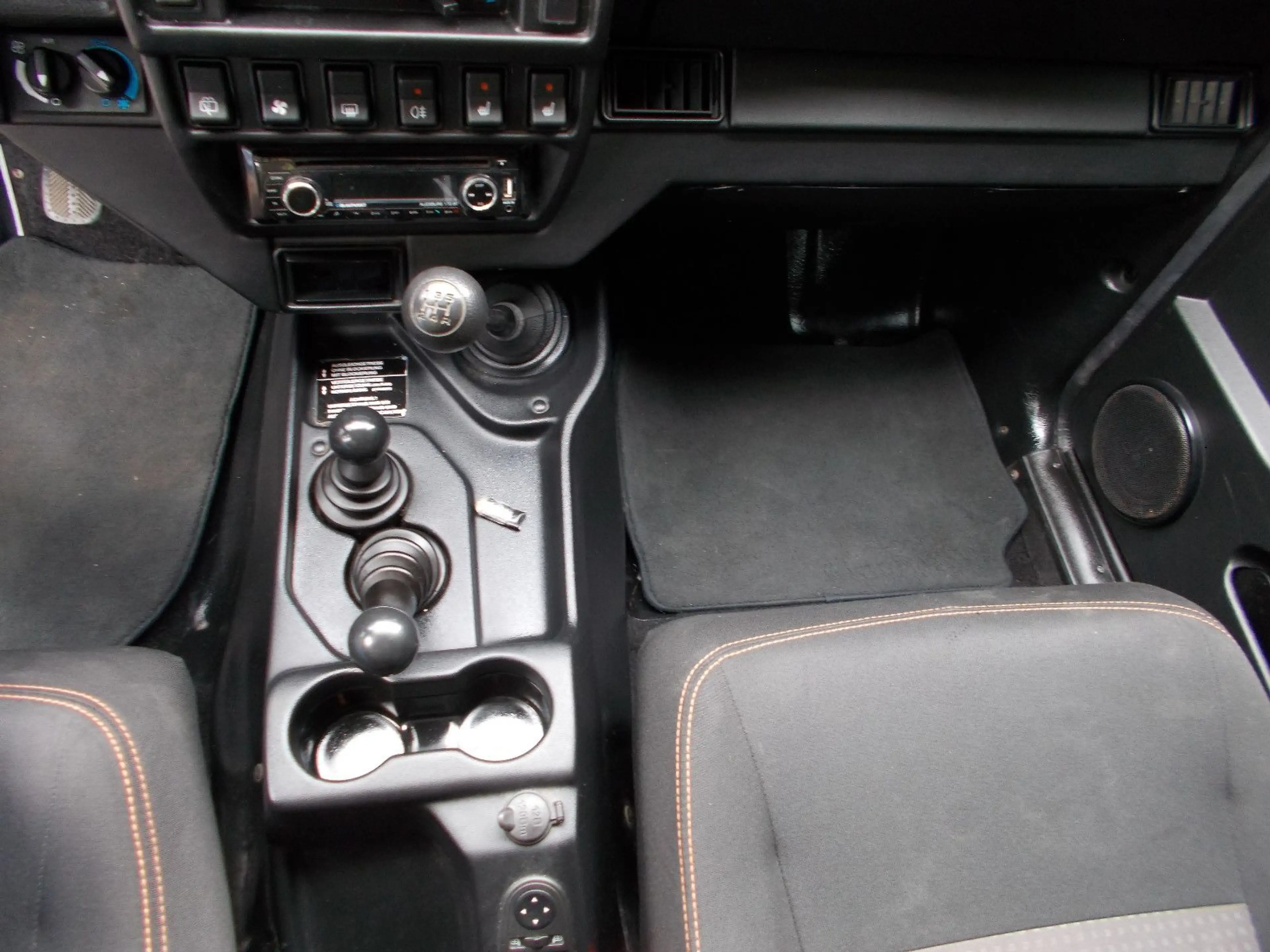 Lada Niva Urban 4x4*KLIMA*AHZV*SV*EU6*1.Hand*5TÜREN — photo 14