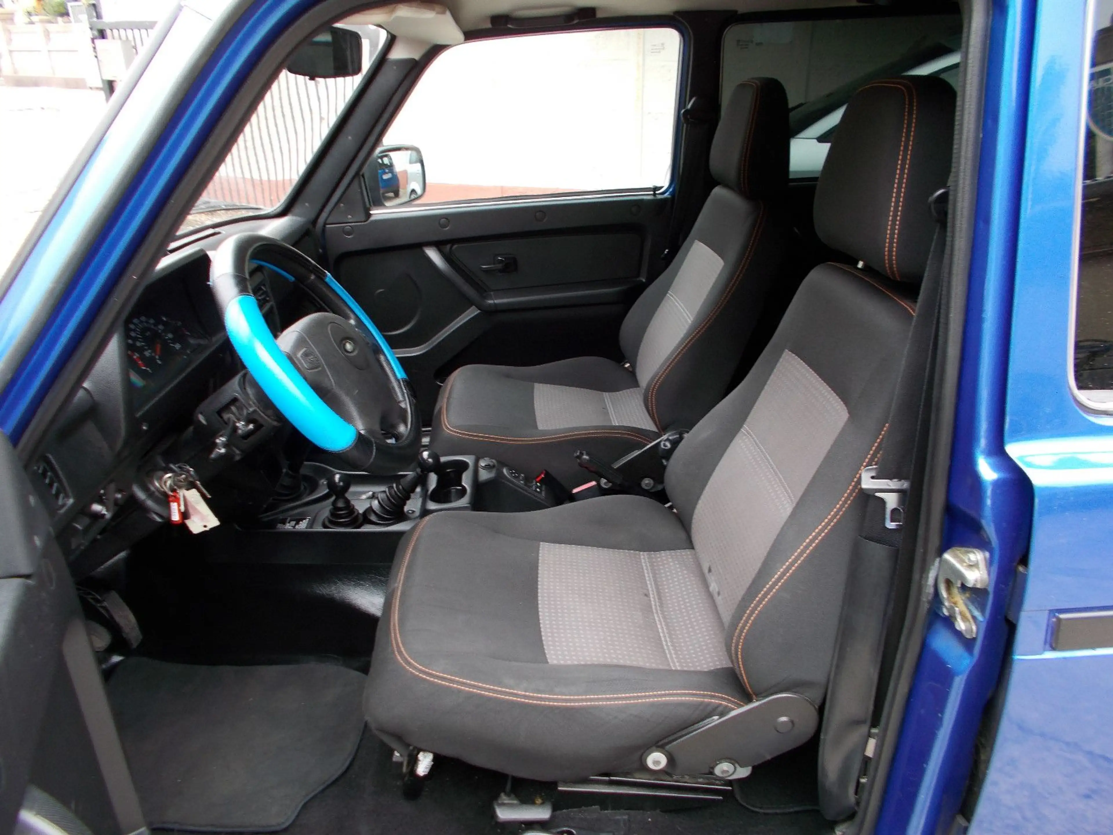 Lada Niva Urban 4x4*KLIMA*AHZV*SV*EU6*1.Hand*5TÜREN — photo 10