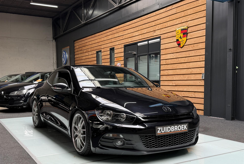 Volkswagen Scirocco 2.0 DSG! Leer! Cruise! Clima! — photo 5