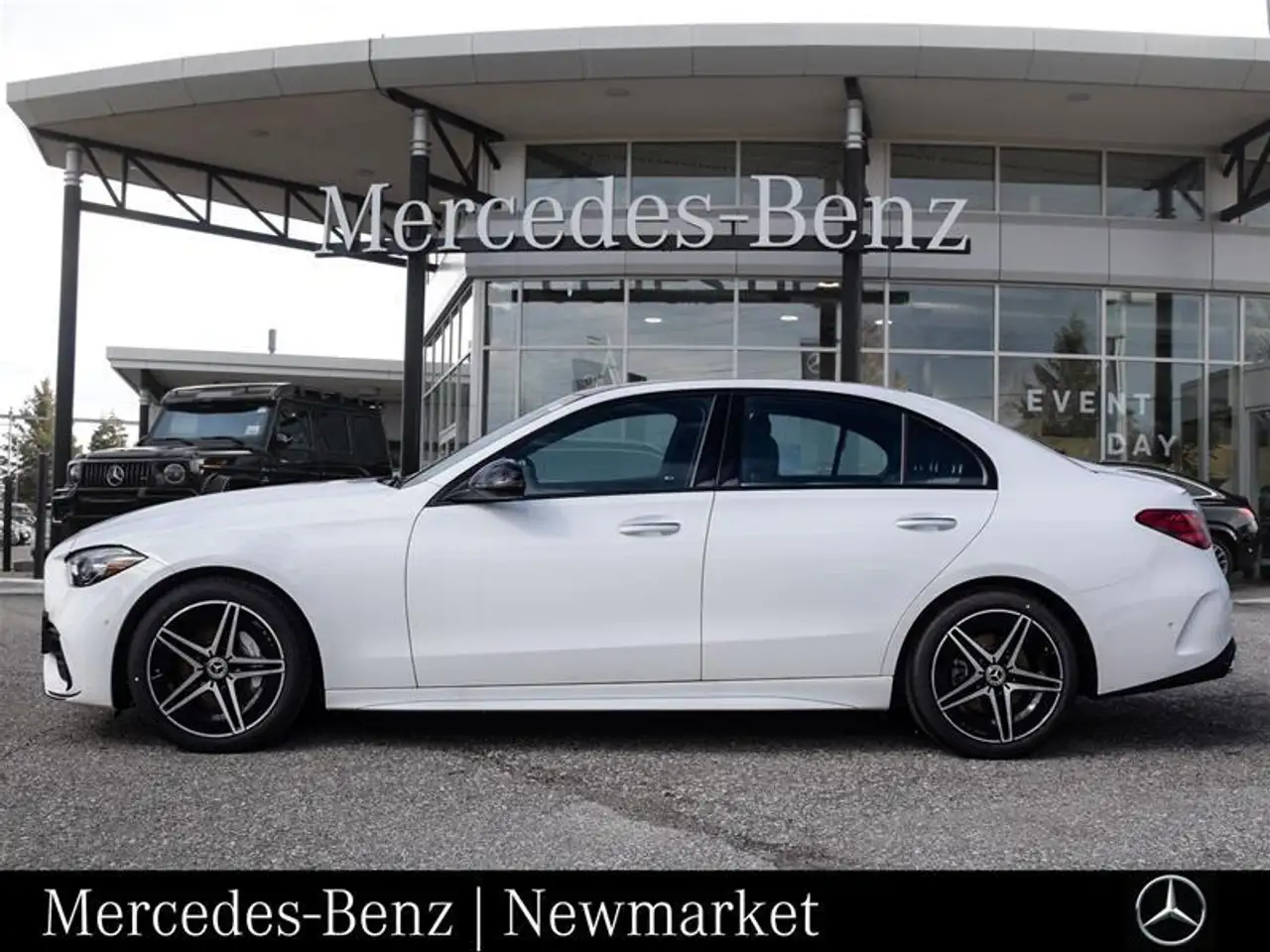 Mercedes-Benz C-Class снимка Mercedes-Benz C-Class