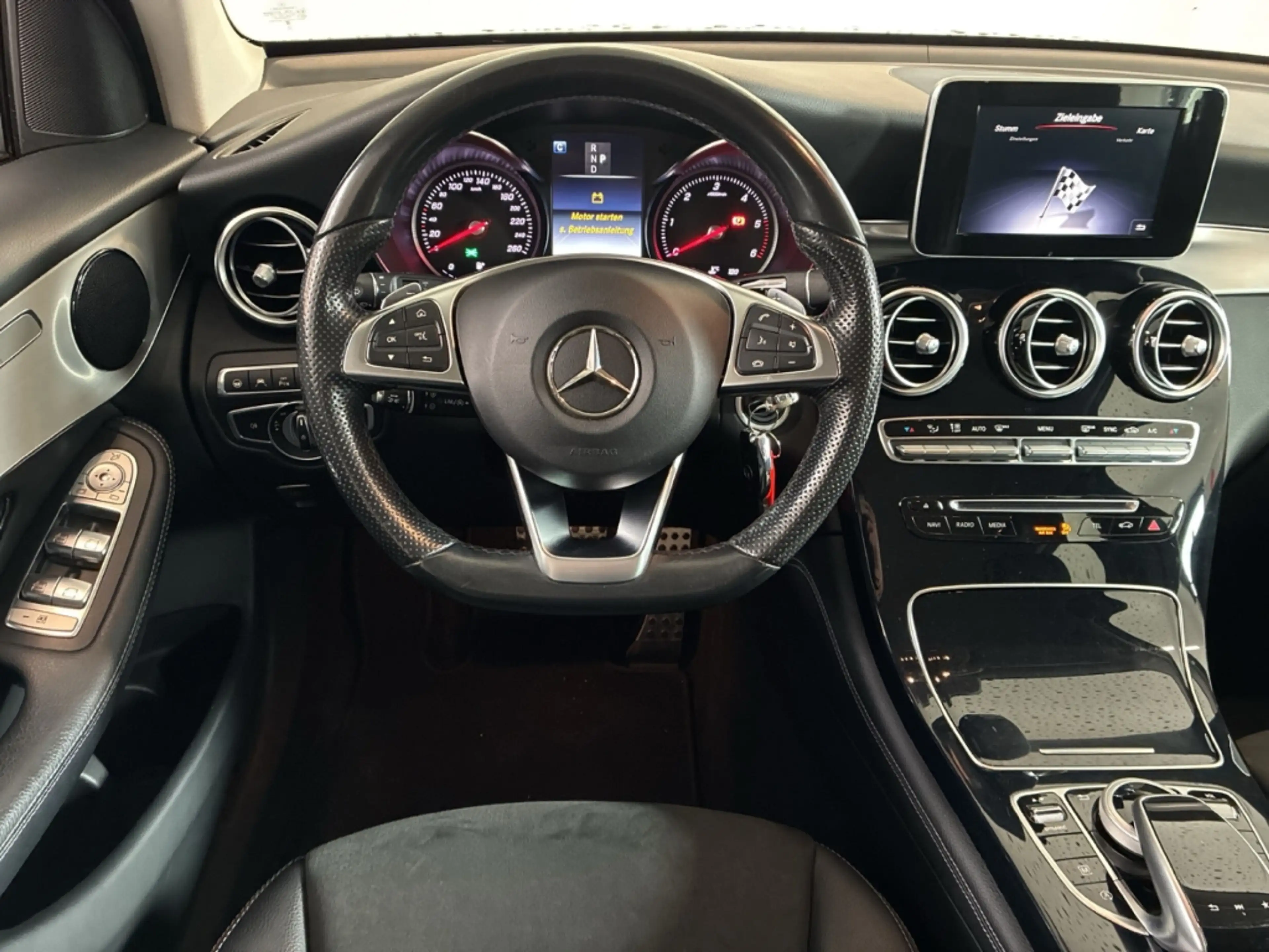 Mercedes-Benz GLC 250 250d 4Matic AMG-Line Bi-LED PDC 360° ACC — photo 8