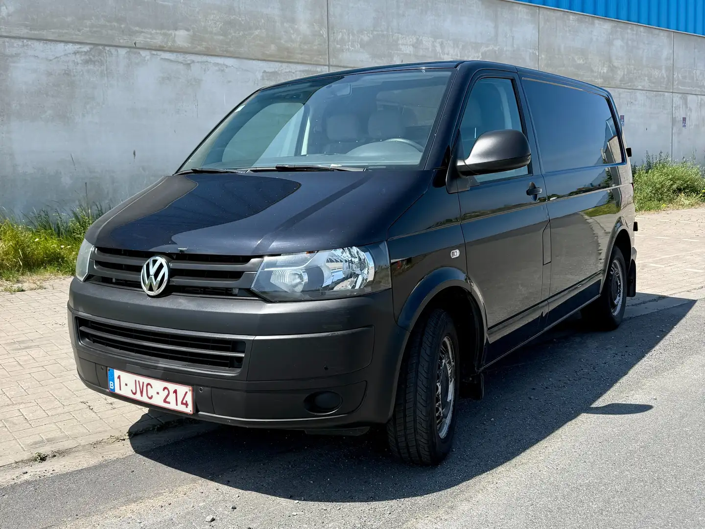 Volkswagen T5 Transporter Transporter T5 7EA112/WF2/1T3 BMT Zwart - 2