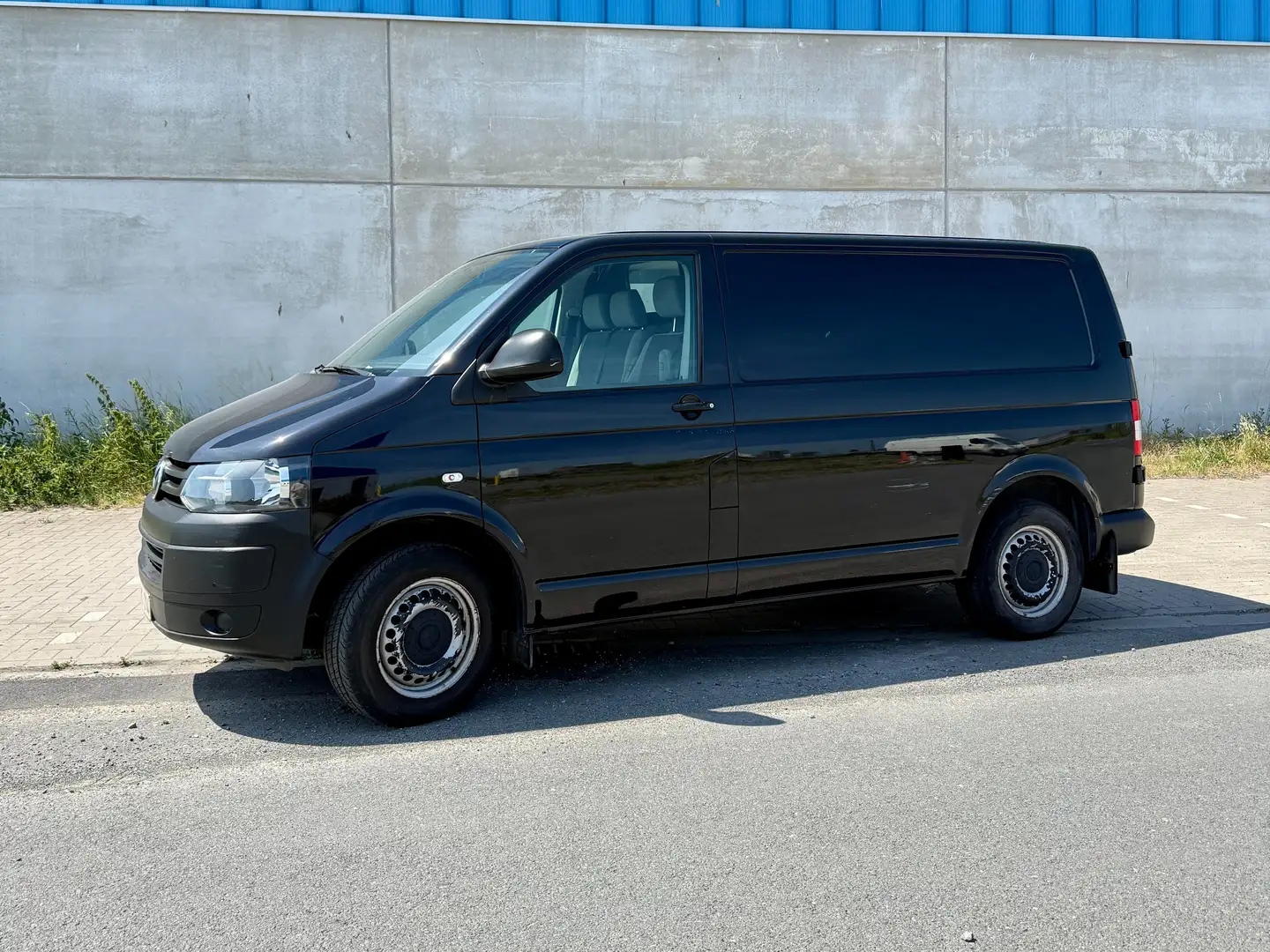 Volkswagen T5 Transporter Transporter T5 7EA112/WF2/1T3 BMT Zwart - 1