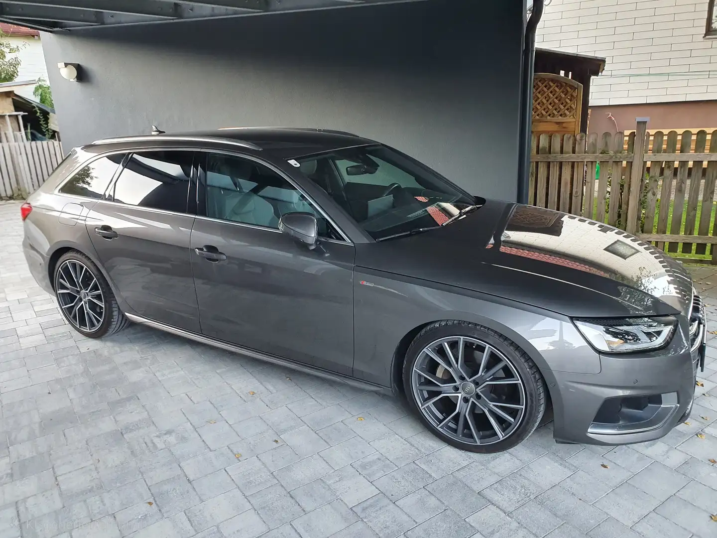 Audi A4 A4 Avant 40 TDI quattro S-line S-tronic S-line Grau - 1