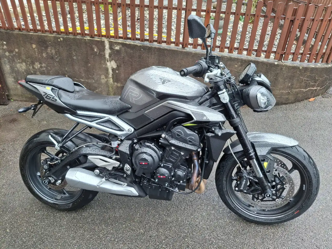 Triumph Street Triple 765