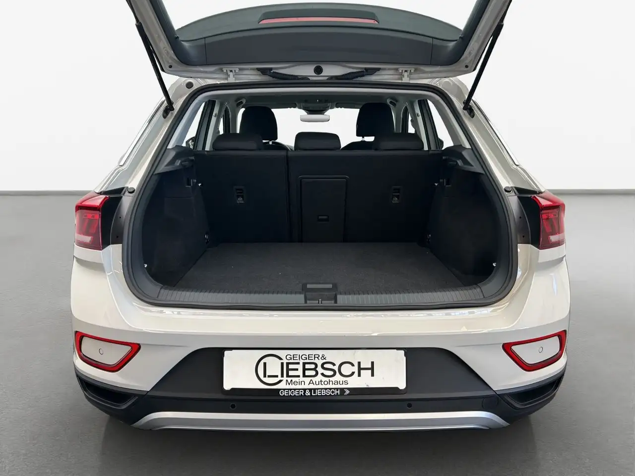 Volkswagen T-Roc T-ROC 1.5 TSI DSG LIFE*LED*AHK*PDC*SHZ*NAVI*KLIM 11