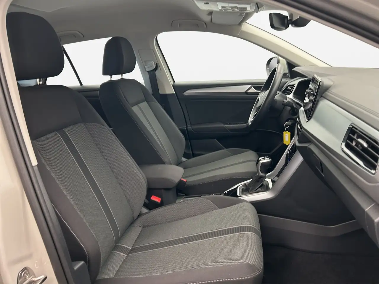 Volkswagen T-Roc T-ROC 1.5 TSI DSG LIFE*LED*AHK*PDC*SHZ*NAVI*KLIM 4