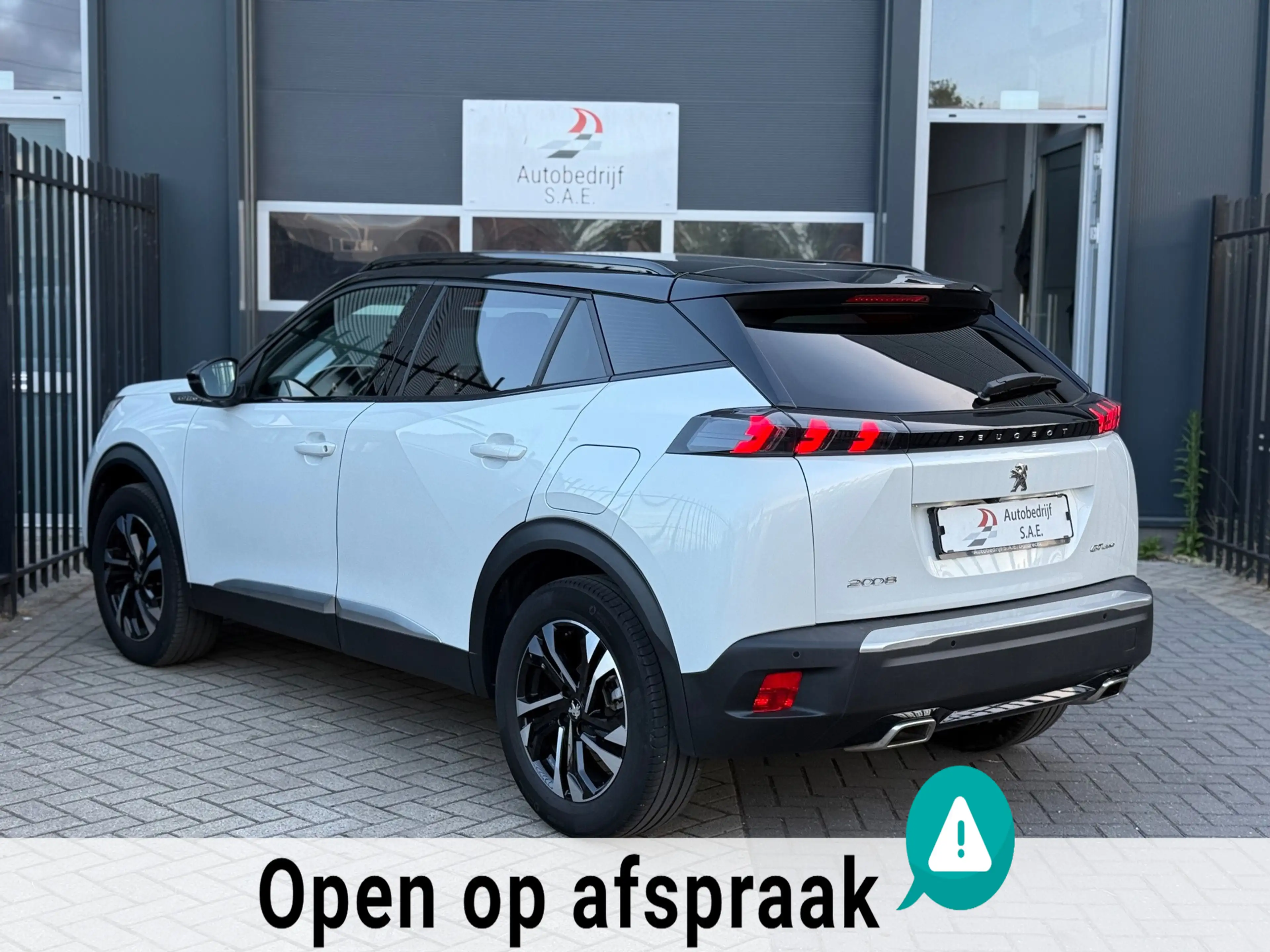 Peugeot 2008 1.2 PureTech GT-Line CARPLAY NAVI AUTOMAAT ! — photo 4