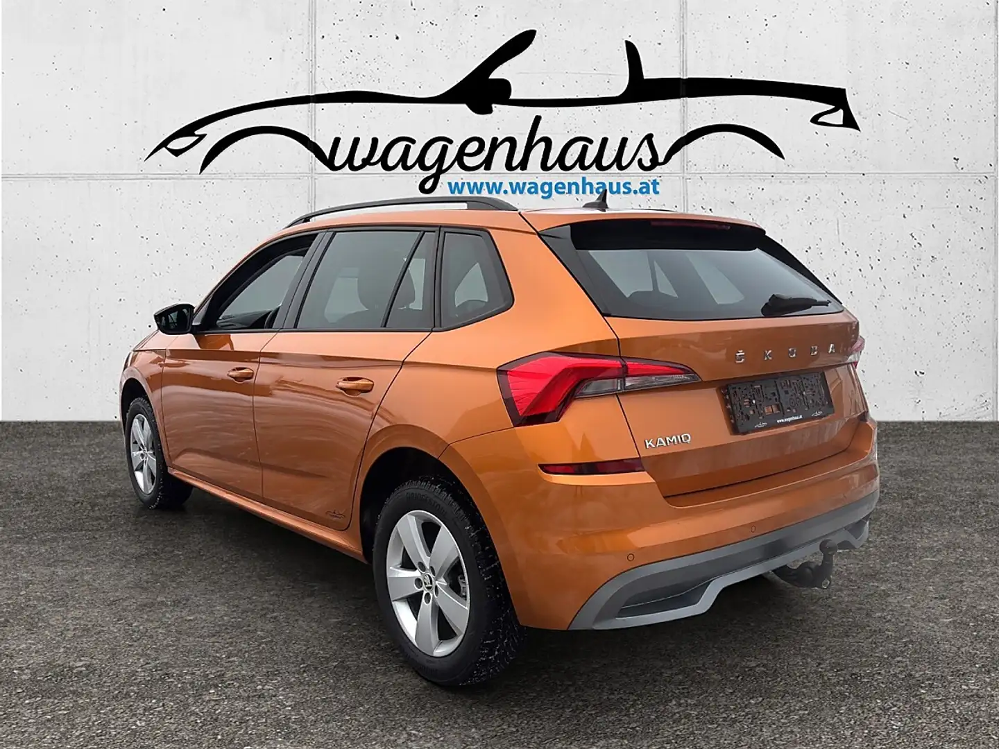 Skoda Kamiq 1,0 TSI Ambition DSG, AHV, Kamera, Lenkradheizung, Orange - 2