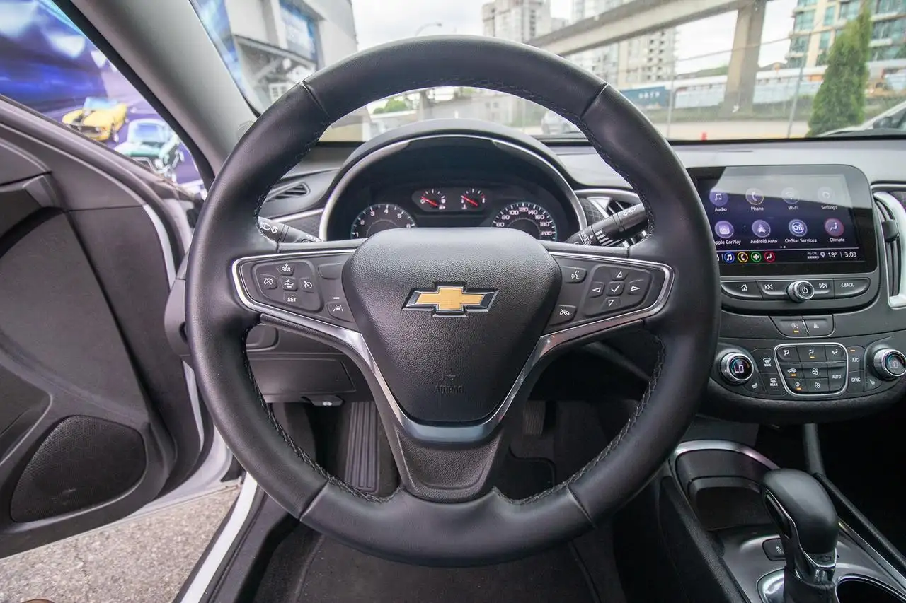 Chevrolet Malibu снимка Chevrolet Malibu