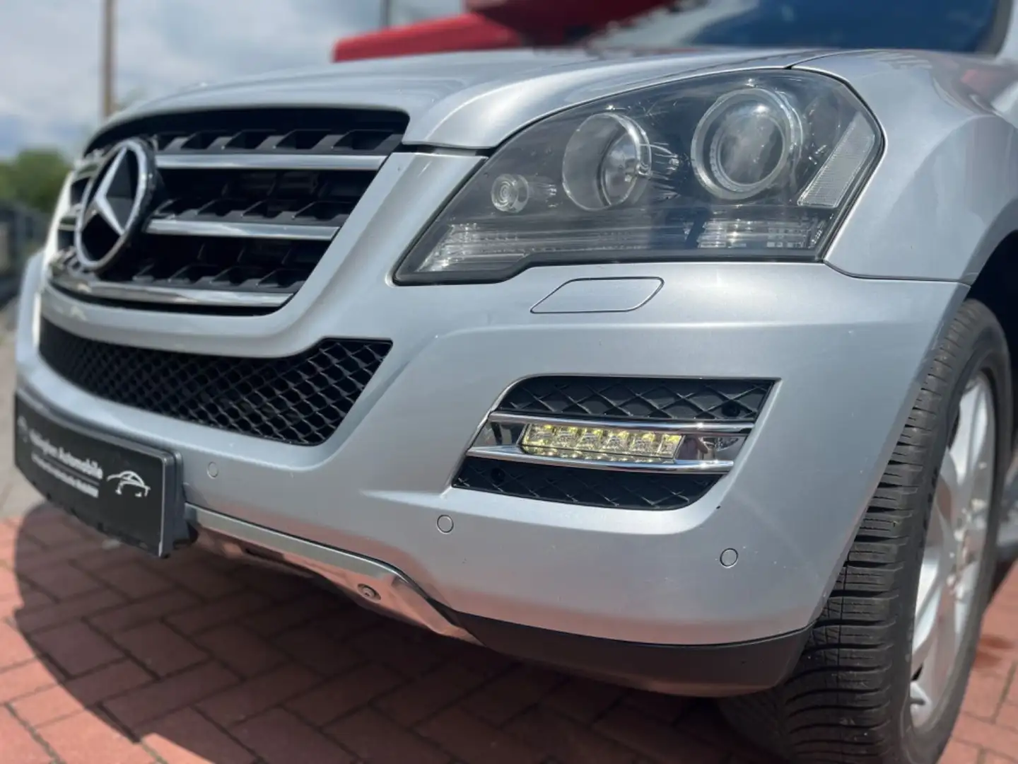 Mercedes-Benz ML 350 CDI 4Matic Grand Edition Silber - 2