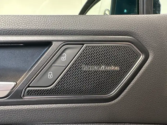 Volkswagen Tiguan view 9