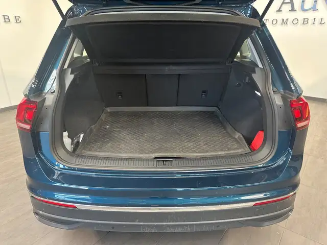 Volkswagen Tiguan view 8
