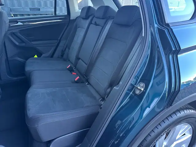 Volkswagen Tiguan view 13