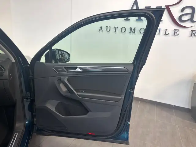 Volkswagen Tiguan view 7