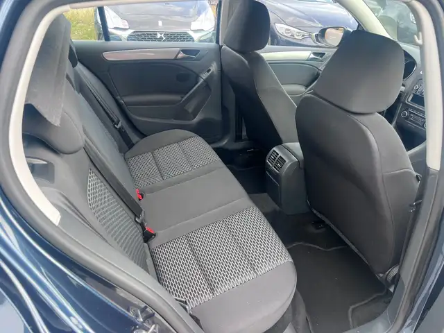 Volkswagen Golf view 10