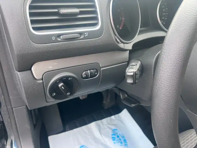 Volkswagen Golf view 15