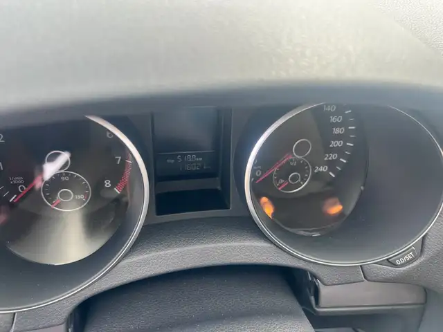 Volkswagen Golf view 13