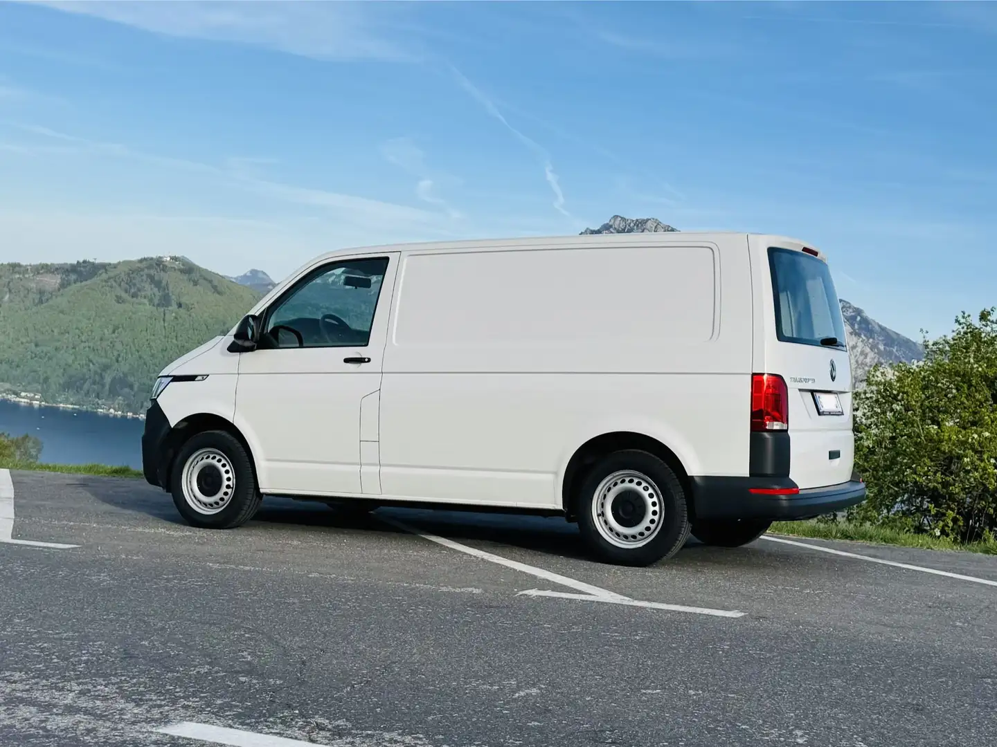 Volkswagen T6.1 Transporter Kastenwagen KR 2,0 Entry TDI BMT Weiß - 2