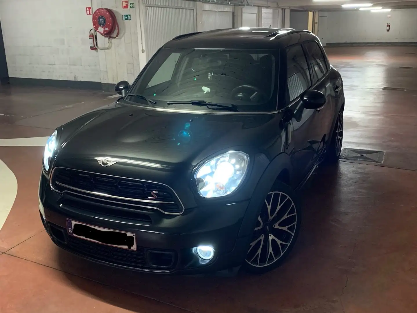 MINI John Cooper Works Countryman 1.6 JCW Чорний - 2