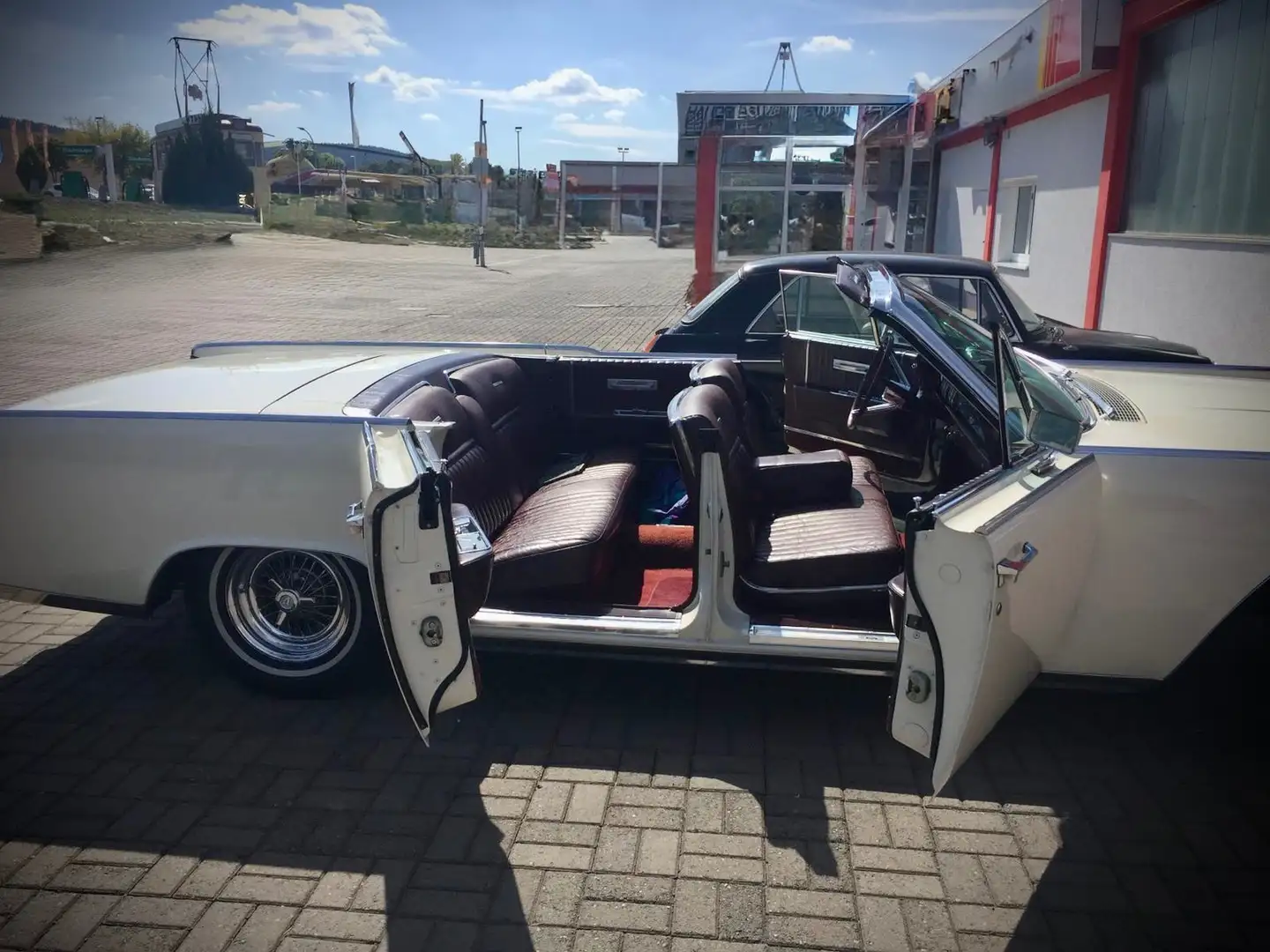 Lincoln Continental Cabrio 4 Door | SUICIDE DOORS | V8 Big Block Weiß - 2