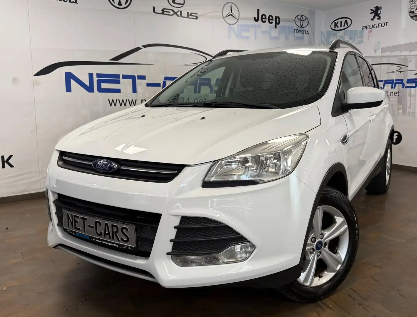 Ford Kuga 2,0 EcoBoost 4x4 Klima*Tempomat*Kamera*TÜV. Weiß - 1