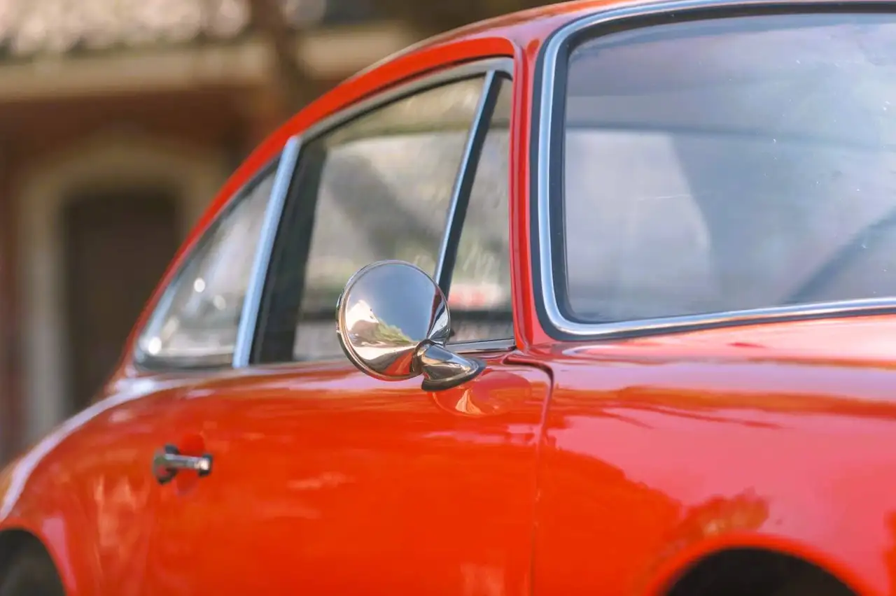 Porsche 911 2.2 S Coupé (oppure Targa, a seconda della carrozzeria), foto 6