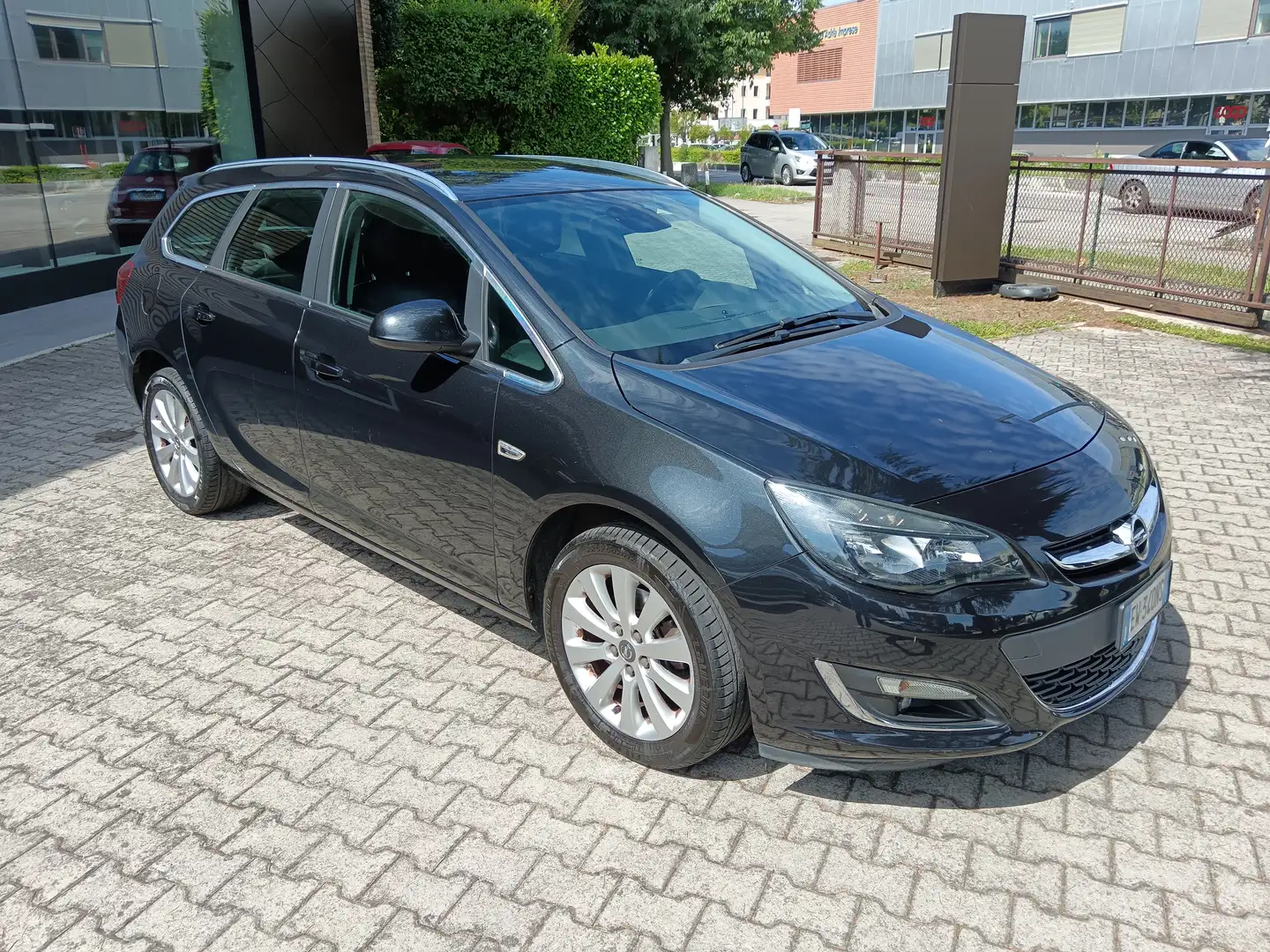 Opel Astra Astra IV 2010 Sport T S T 1.6cdti(ecoflex) Cosmo s Nero - 1