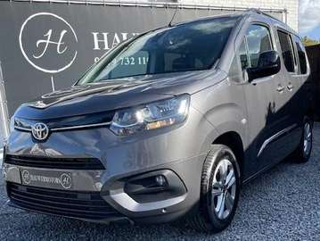 Proace City L1 // 2023 // keyless entry