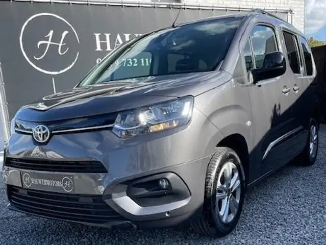 Toyota Proace Proace City L1 // 2023 // keyless entry