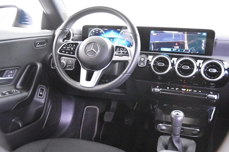 Mercedes-Benz CLA 180 *1.Hand*Navi*SHZ*Kamera* — photo 11