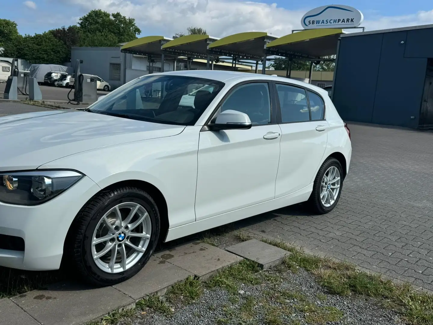 BMW 116 116i Weiß - 2