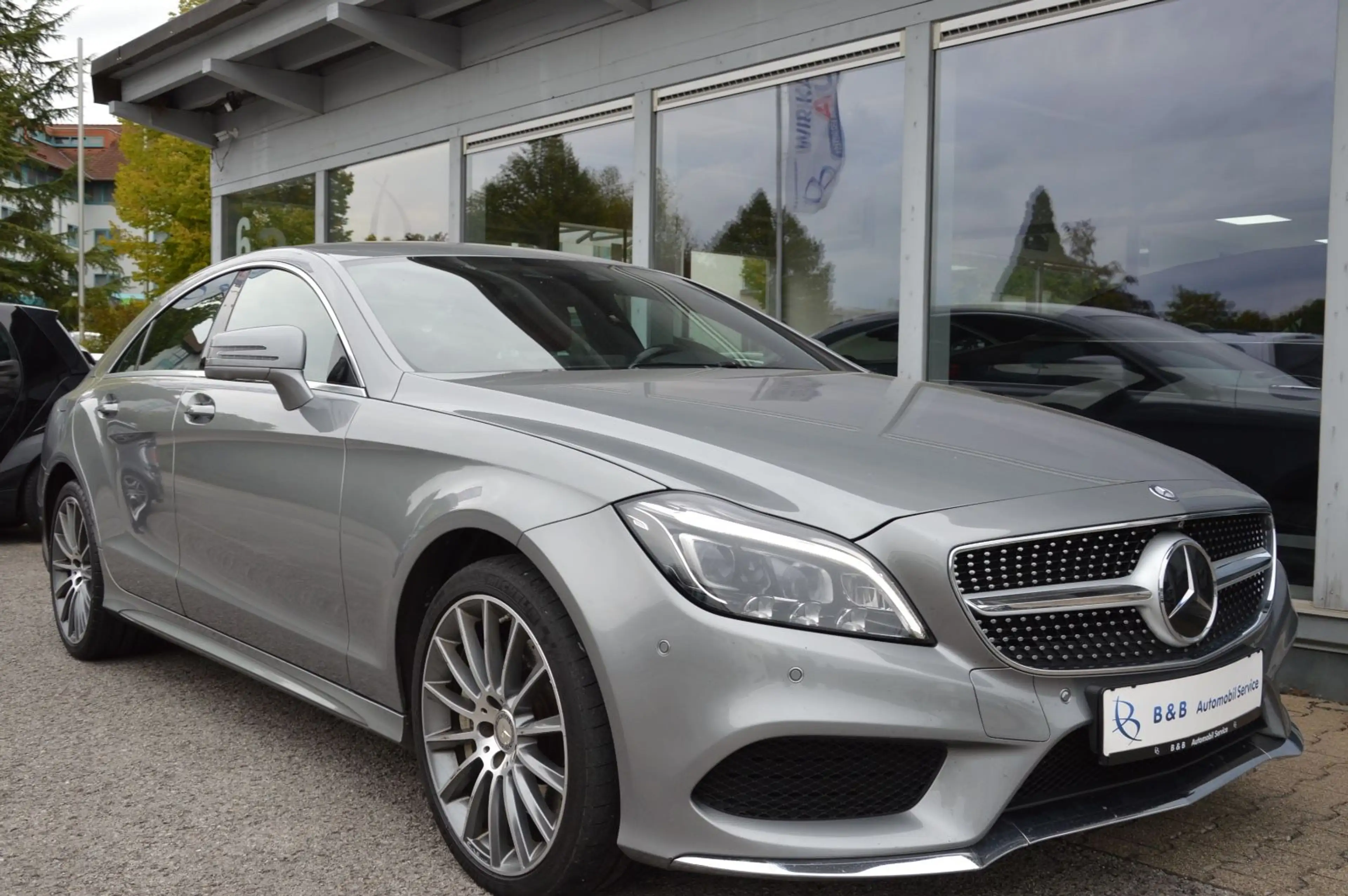 Mercedes-Benz CLS 500 4Matic *AMG*SITZKLIMA*DISTRONIC*BURMEST — photo 4
