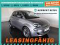 Fiat 500 e 42 kWh Aut *LED + FLA / STANDHZG / KAMERA / TEMPOMAT / KLIMAAUT. / SHZG / VZ-ERKENNUNG* Grau - thumbnail 1