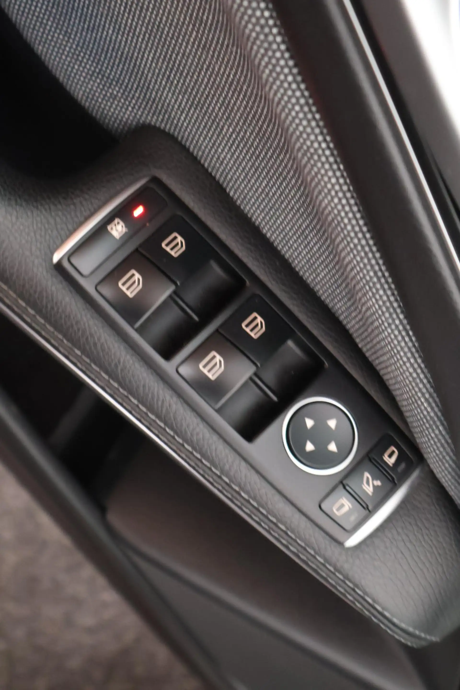 Mercedes-Benz GLA 200 156pk Prestige Automaat LED Climate Control Stoelv — photo 12