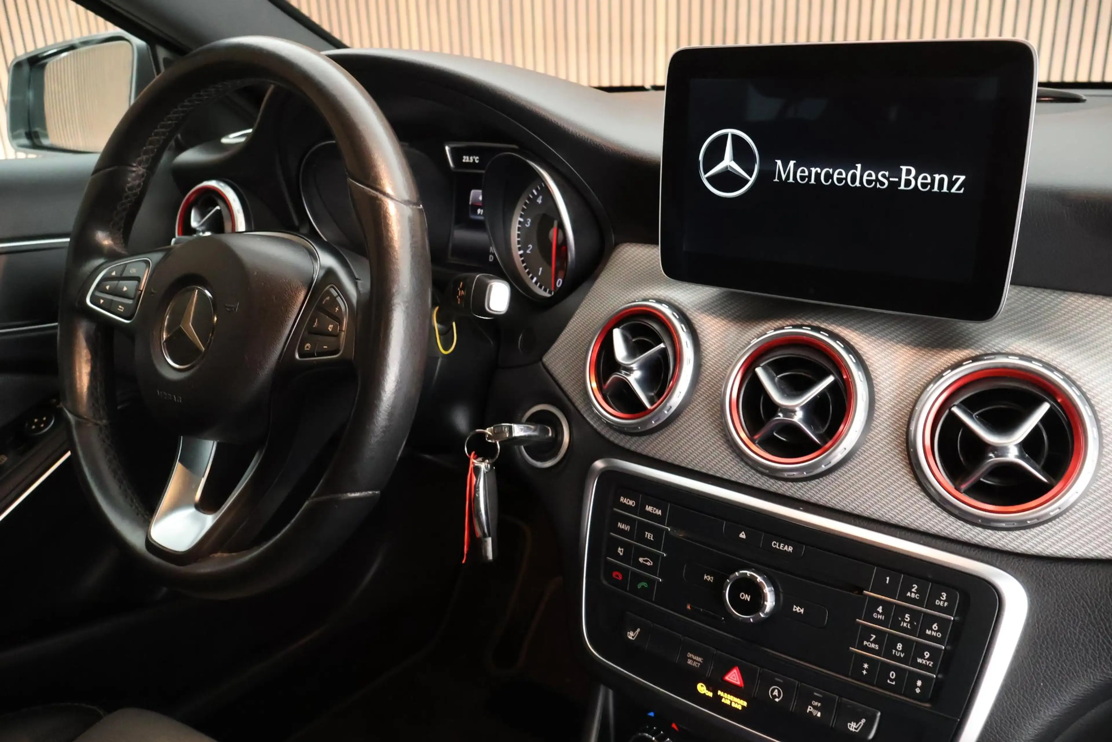 Mercedes-Benz GLA 200 156pk Prestige Automaat LED Climate Control Stoelv — photo 3