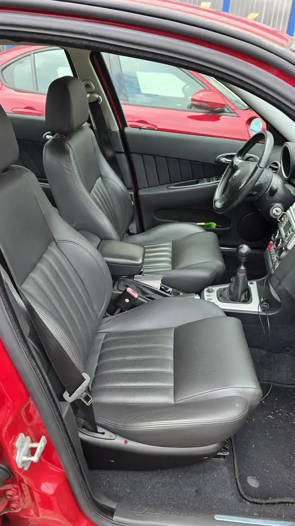 Alfa Romeo 156 156 2.5 V6 Distinctive Rot - 2