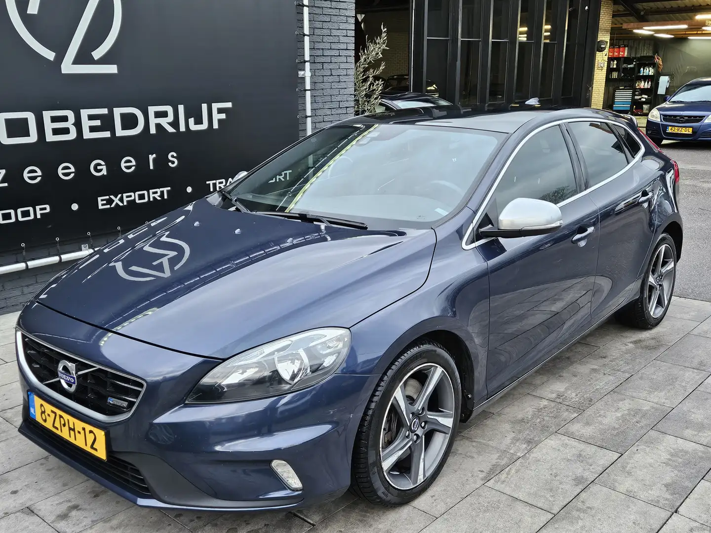 Volvo V40 2.5 5cilinder T5 *AC*Automaat*Pano* Azul - 2