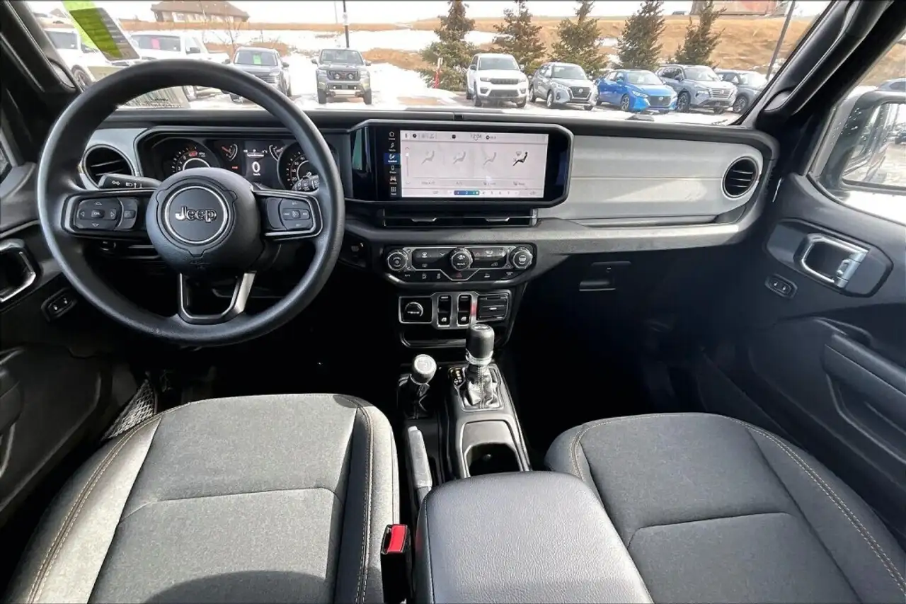 Jeep Wrangler снимка Jeep Wrangler