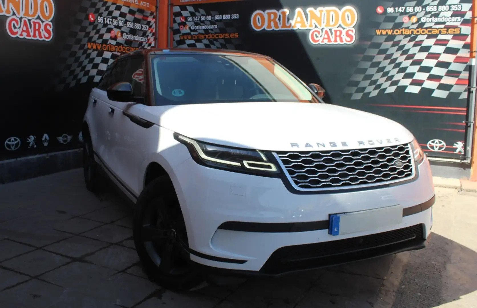 Land Rover Range Rover Velar 2.0D R-Dynamic S 4WD Aut. 180 Wit - 1