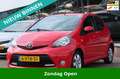 Toyota Aygo 1.0 VVT-i Dynamic LED_NAVI_AIRCO_LMV_DOH. Rojo - thumbnail 1