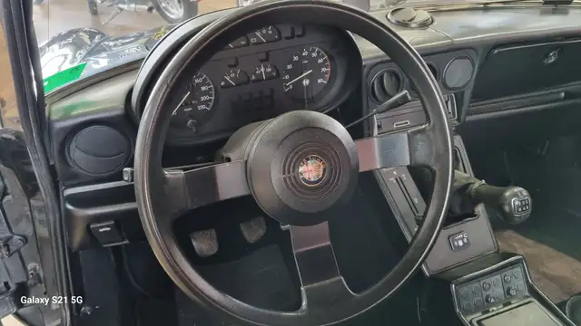 Alfa Romeo Spider view 6