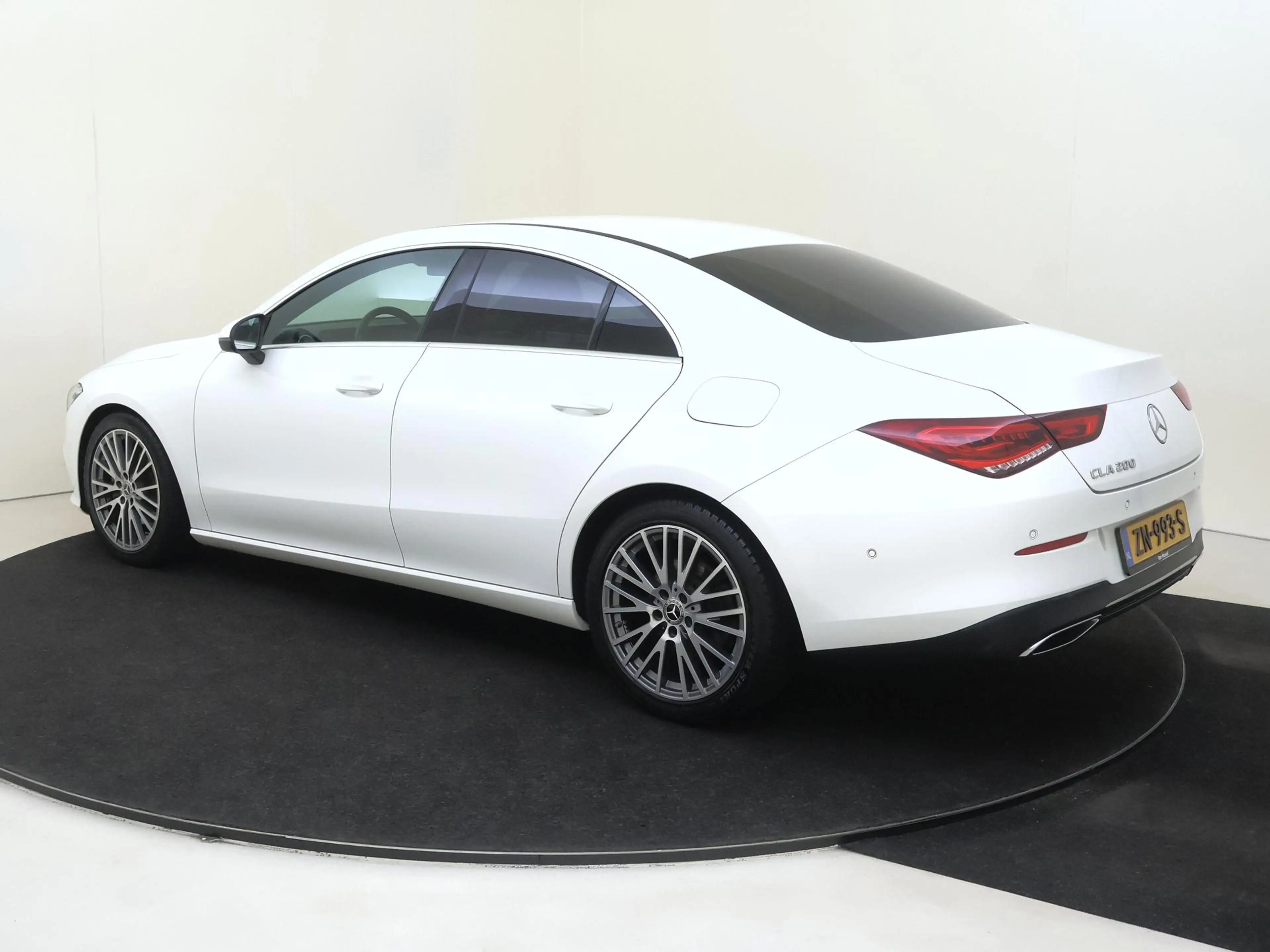 Mercedes-Benz CLA 200 Business Solution | half leder | LM velgen | clima — photo 3