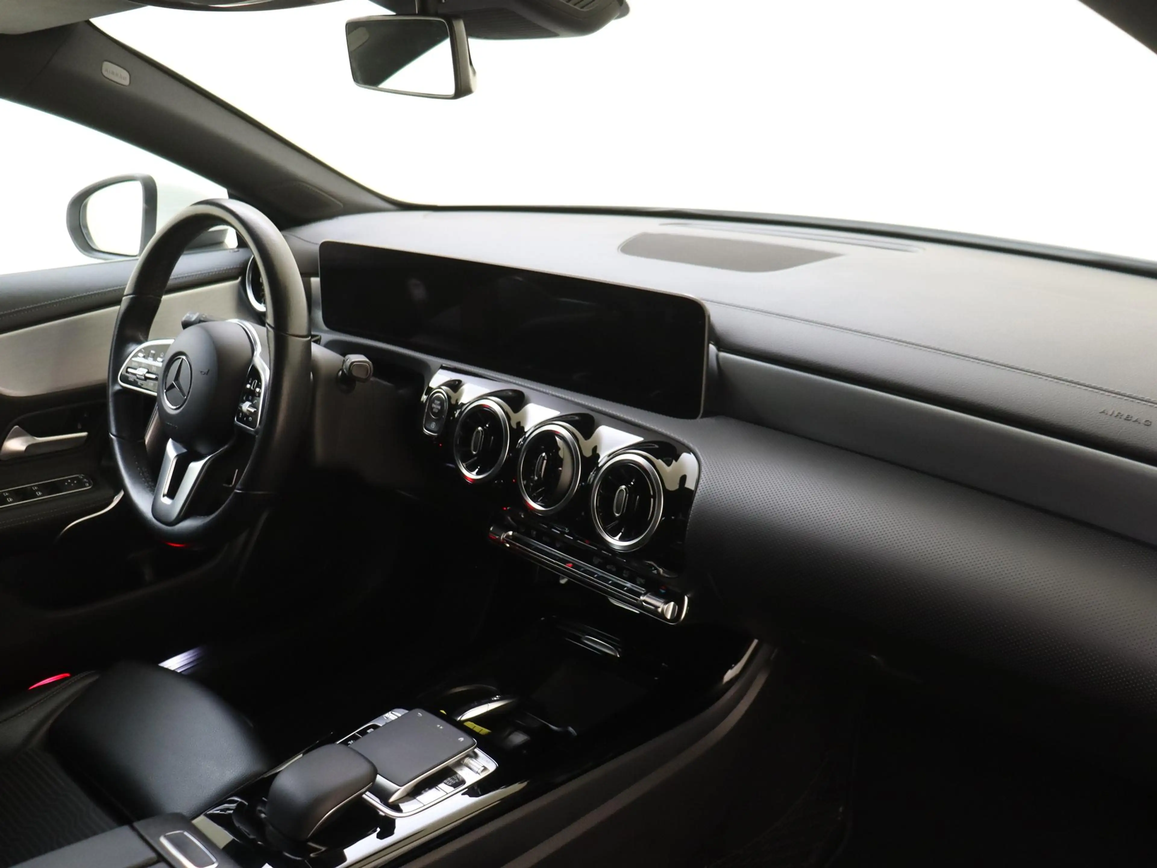 Mercedes-Benz CLA 200 Business Solution | half leder | LM velgen | clima — photo 5