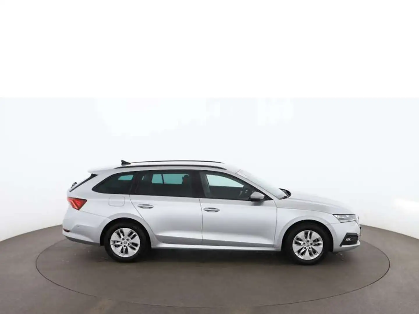 Skoda Octavia Combi 2.0 TDI Ambition MATRIX STANDHZ NAV Silber - 2