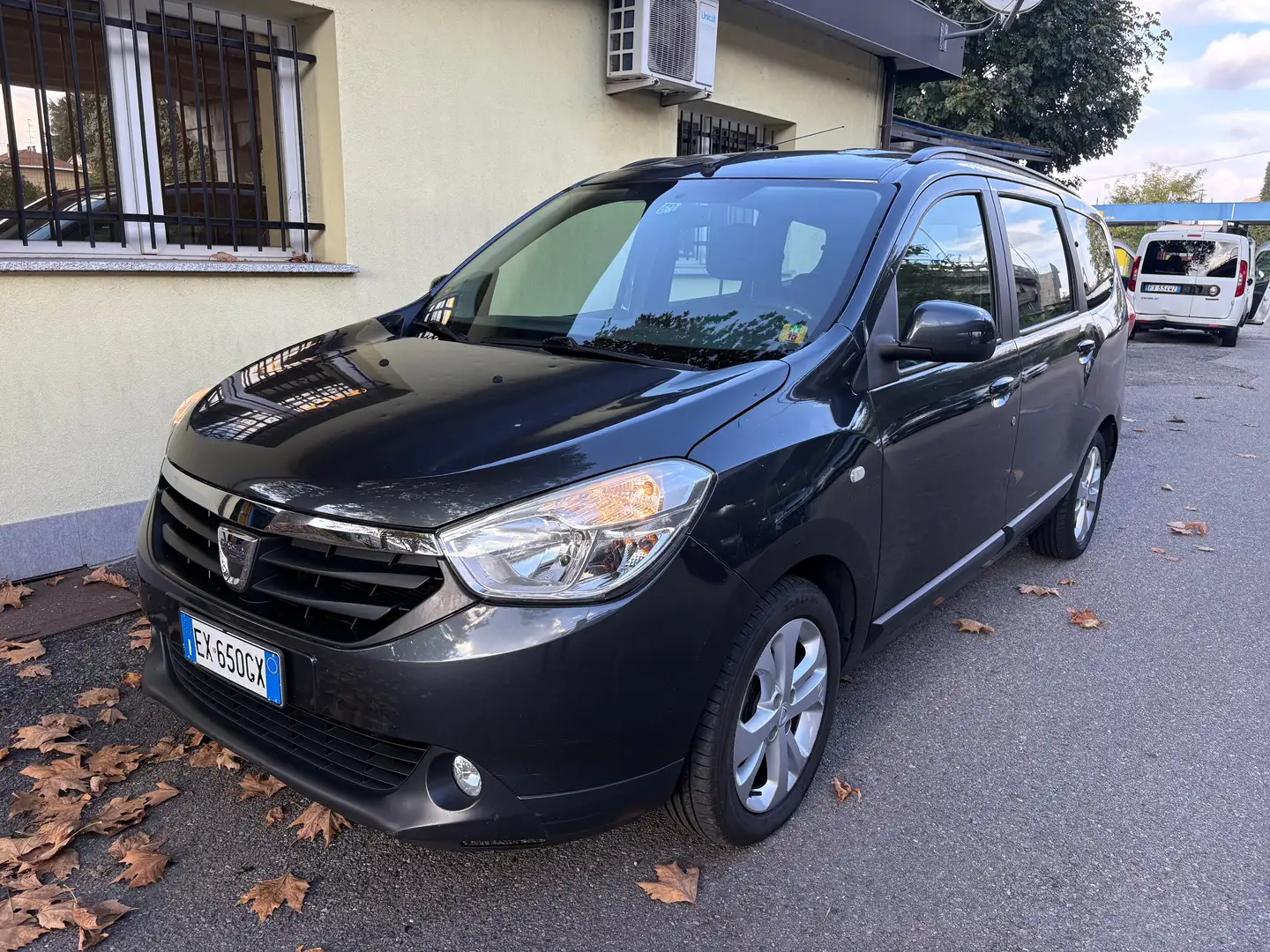 Dacia Lodgy 1.5 dci 110cv 7 Posti Grigio - 1