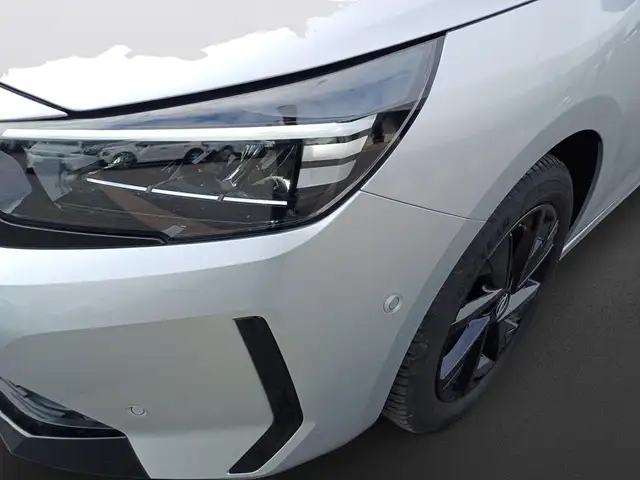 Opel Corsa view 9