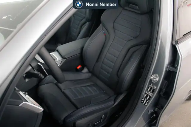 BMW 3 Series view 14