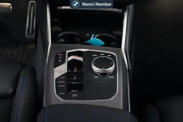 BMW 3 Series view 13