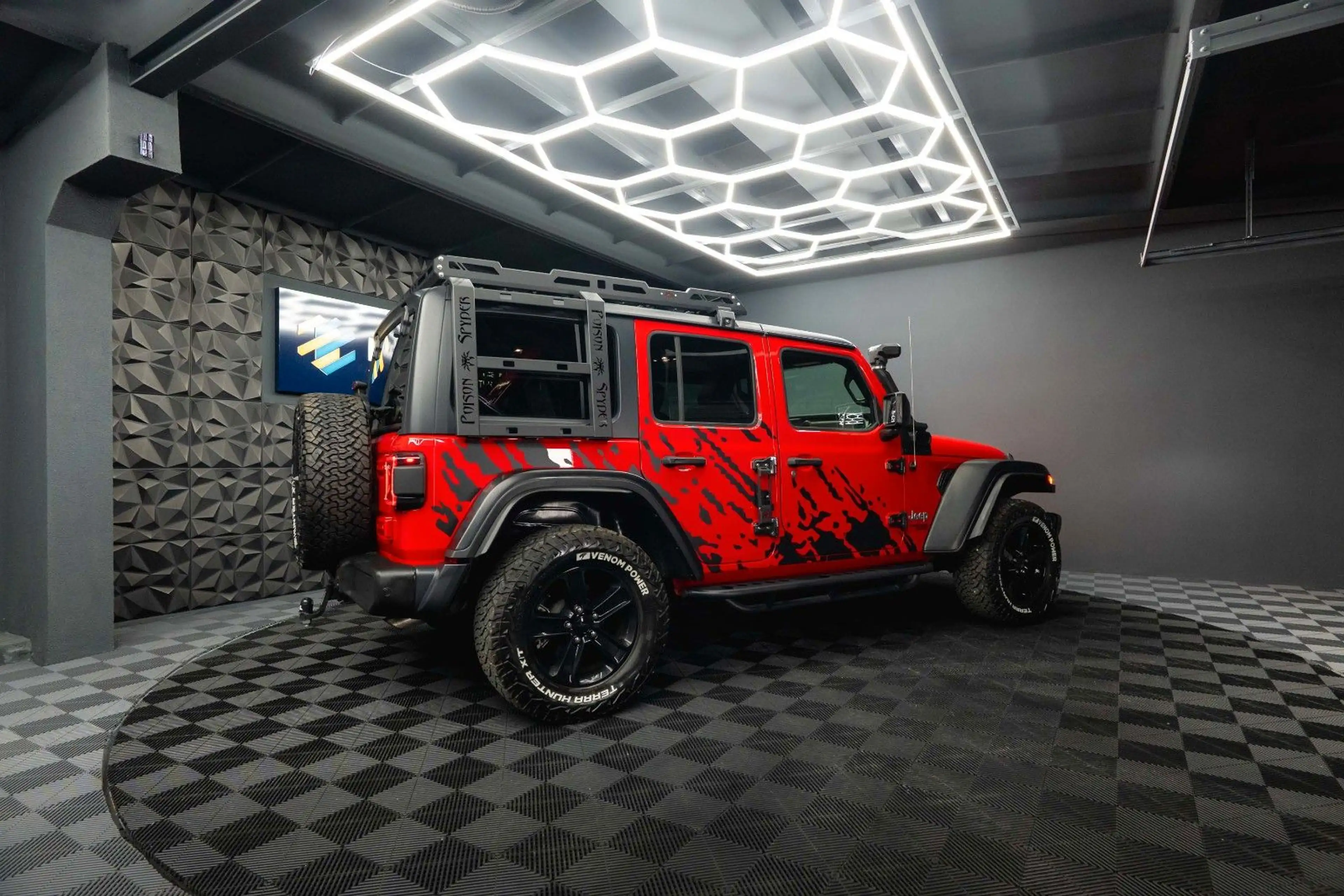 Jeep Wrangler 2.0 T UNLIMITED SPORT S OFFROAD 4x4 LED — photo 13
